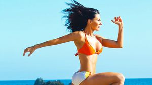 A fost dublura Angelinei Jolie și are America la picioare!** Românca devenită vedetă în SUA revine în țară