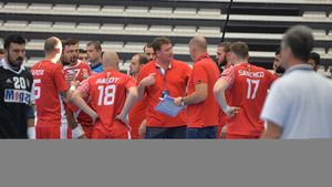 Favoriții au pornit tare în play-off! Dinamo București și-a revenit după o lună slabă, Potaissa Turda nu glumește, iar CSM București a fost pusă în dificultate o echipă a HC Vaslui, care nu a "driblat" handbalul în acest sezon