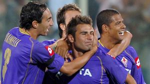 Mutu marchează, dar Fiorentina pierde la Napoli