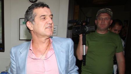 "Vom spulbera Unirea!"** / "Să dea Dumnezeu, dar văd că în fiecare zi pierdeți câte un jucător!"