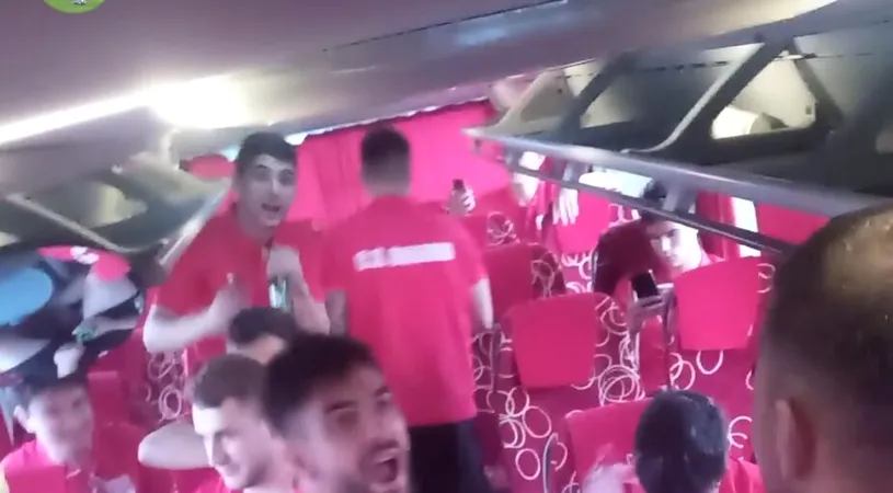 Imagini scandaloase în autocarul lui CS Dinamo: alcool, manele și țigări electronice după victoria din barajul de promovare în Liga 3: „Bag-o p-aia cu «Steaua e numai una»!” | VIDEO