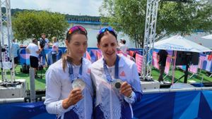 Ioana Vrînceanu şi Roxana Anghel, copleşite de emoții, după argintul olimpic de la Paris! "Am simțit ca fiind aur"