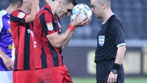 Valerică Găman contestă penalty-ul din care Astra a pierdut: „Nu aș fi simțit că l-am atins!” + Edi Iordănescu, așteptat la echipă: „Sunt aceleași probleme!”