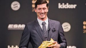 Robert Lewandowski a primit Gheata de Aur, ediția 2020-2021! A vorbit despre transferul la Real Madrid: „M-am văzut de mai multe ori cu Florentino Perez”