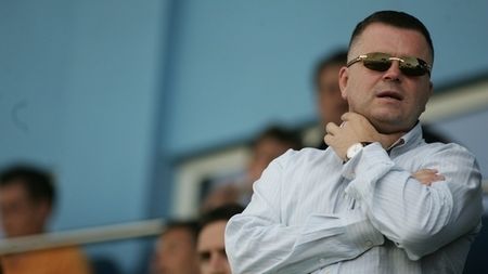 Scandal în Regie!** Tibi Bălan încearcă să îl facă pe Șiman la bani