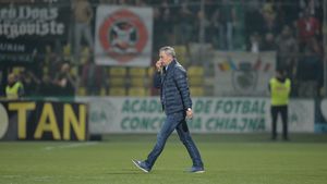 Vine cavaleria grea! Rednic a anunțat 5 transferuri după remiza cu Chiajna: "Nu pot scoate ceva cu lotul acesta. Asta e limita jucătorilor. Negoiță nu are nicio vină"