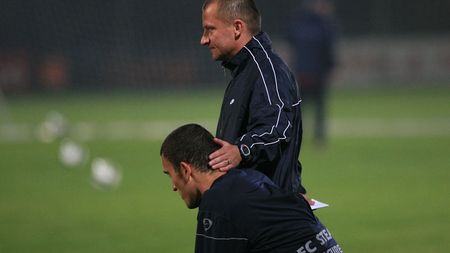 "Gigi nu s-a băgat la echipă! Din cauza valorii, Arthuro e rezervă!"