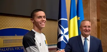 Premierul Nicolae Ciucă, mesaj pentru David Popovici după ce a stabilit un record mondial la Campionatul European de la Roma. „Eşti o sursă inepuizabilă de inspiraţie!”