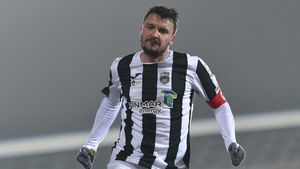 Nicolae Dică, surprins de transferul lui Constantin Budescu la Damac: „Mă aşteptam să plece în Turcia!” + Ce șanse are să prindă echipa națională