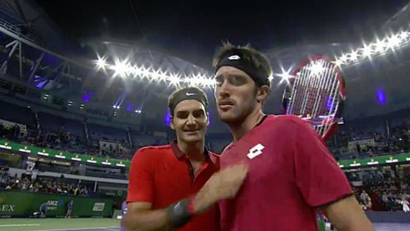 Federer a scris istorie. A salvat 5 mingi de meci la Shanghai și și-a făcut adversarul să plângă. Elvețianul a trecut de Nadal și e noul număr doi mondial