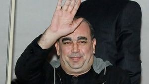Milionarul Gigi Nețoiu, care vrea să fie noul primar al Bucureștiului, a fost ofițerul de securitate al lui Nicolae Ceaușescu: „Muncea de la 8 dimineața la 10 seara”