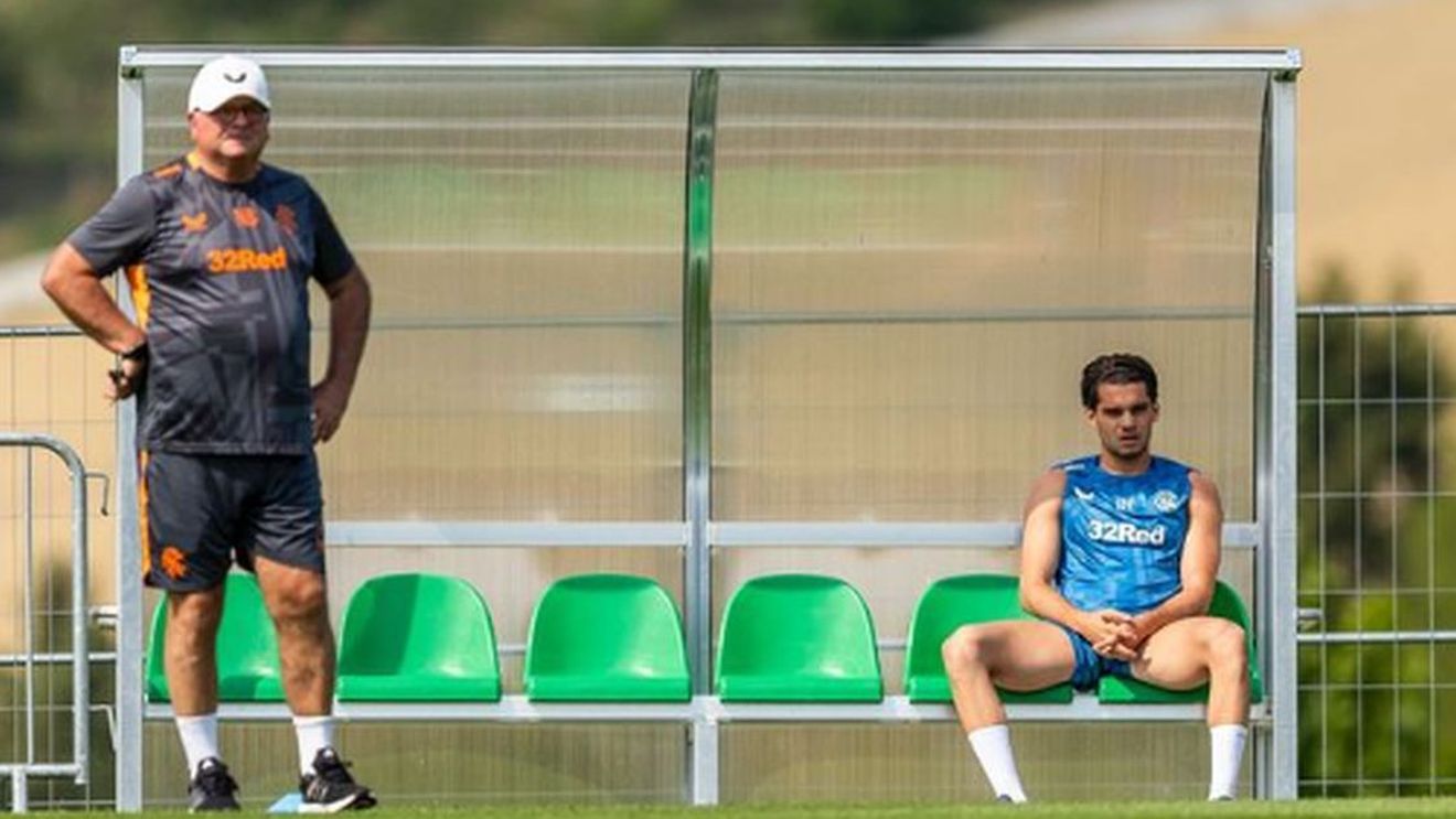 Nu mai are cum să-l ignore pe Ianis Hagi oricât ar vrea. Philippe Clement, forțat de presiunea rezultatului să ia decizia aceasta înainte de Rangers - Celtic