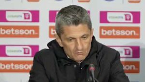 Răzvan Lucescu, discurs extrem de dur şi cât se poate de sincer după ce a pierdut finala Cupei Greciei: „Eu sunt principalul VINOVAT”