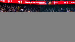 EXCLUSIV | FR de Handbal are un contract în valoare de 450.000 de euro cu o societate care asigură servicii de „transport aerian". Dovezile unor lucruri cel puțin ciudate. „Ce condiții bune sunt când te culci în avion, te scoli în avion?"