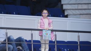 IMAGINEA ZILEI vine de la Sala Polivalentă | "România" a mai rămas doar pe afișele desenate cu creioane colorate 