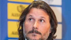 Antrenorul Nicolo Napoli, așteptat în această seară la Iași! „Am înțeles că a plecat cu scandal din Moldova, a avut ceva probleme cu Poliția" | VIDEO EXCLUSIV ProSport LIVE