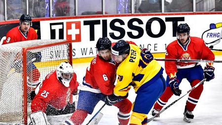 România, victorie în fața Serbiei la Mondialul de hochei pe gheață! "Tricolorii" se află pe primul loc în grupă