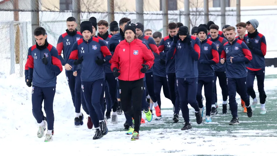 FC Bihor s-a reunit cu gândul la play-off și are o primă achiziție, dar și trei reveniri în lot! Orădenii s-au mai despărțit de un jucător și despre altul nu spun nimic