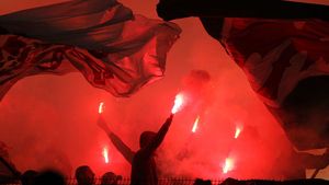 Galeria Stelei va fi pe stadion la Derby de România!** Roș-albaștrii, nemulțumiți de cum vor fi primiți de rivali: "În retur îi vom pune să vină în frac și la papion"