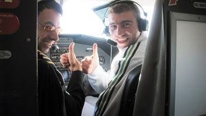 Lucian Bute a schimbat manușile cu o manșa de avion
