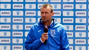 Încă un nume important din fotbalul românesc se revoltă pentru că nu a fost invitat la meciul de retragere al Generației de Aur! Gică Craioveanu rupe tăcerea, după ce Gică Popescu i-a „uitat” numele când a trimis „convocările”: „Nu m-a chemat nimeni și nu înțeleg de ce”