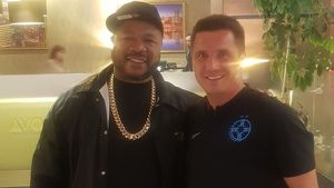 Narcis Răducan, alături de Xzibit! FCSB și celebrul artist au stat în același hotel. "Fă-i lanțul pierdut. Să asigurăm o parte din bugetul echipei". VIDEO