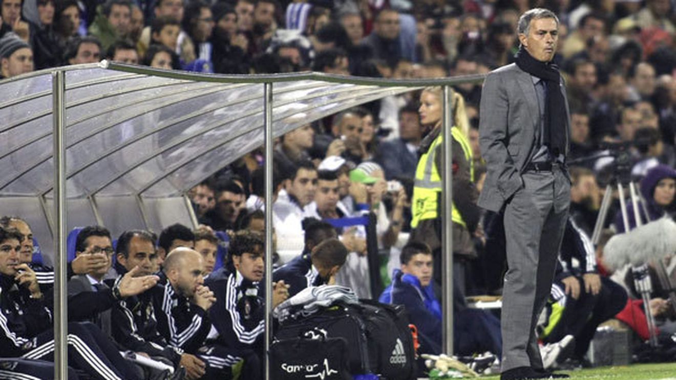 Jurnaliștii au pus mâna pe notițele lui Mourinho! VIDEO** Portughezul a calculat: Real va ajunge în finala CL! Vezi cum a câștigat cu Hercules!