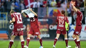 Un bilet de Europa League. Clasa 1, vă rog!** "U" Cluj - Rapid 1-2