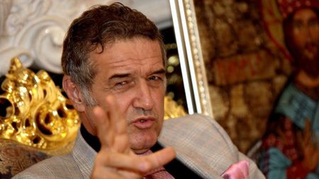 Tatu a ratat cu poarta goală, Gigi Becali îl laudă în continuare:** "El e anti-gol, dar muncește cât trei!" Un alt stelist l-a dezamăgit: "Mai bine dădeam foc la banii pe care i-am dat pe el"