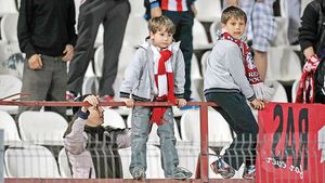 SUPER TARE! Dinamo face casting de suporteri în școli! Cum vor "câinii" să-și crească baza de fani