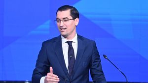 Ce avere are, de fapt, Răzvan Burleanu, președintele FRF! E milionar și a trecut totul în declarație: 17 conturi pline cu bani, un apartament și două terenuri. Află suma totală pe care o deține
