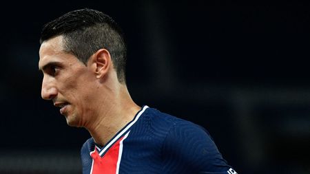 Ce lovitură pentru PSG! Angel Di Maria, suspendat 4 meciuri pentru că şi-a scuipat un adversar