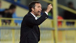 "Cel mai bun manager" va mai sta pe bară:** "Aș fi fost tot în constelație, dar nu merg la Astra!" Când crede că va reveni