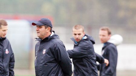 Discursul "Fiarei"** Cum pregătește Lăcătuș marele derby