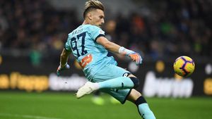 Ionuț Radu nu mai merge la Nice și este aproape să rămână în Serie A! Impresarul românului confirmă negocierile