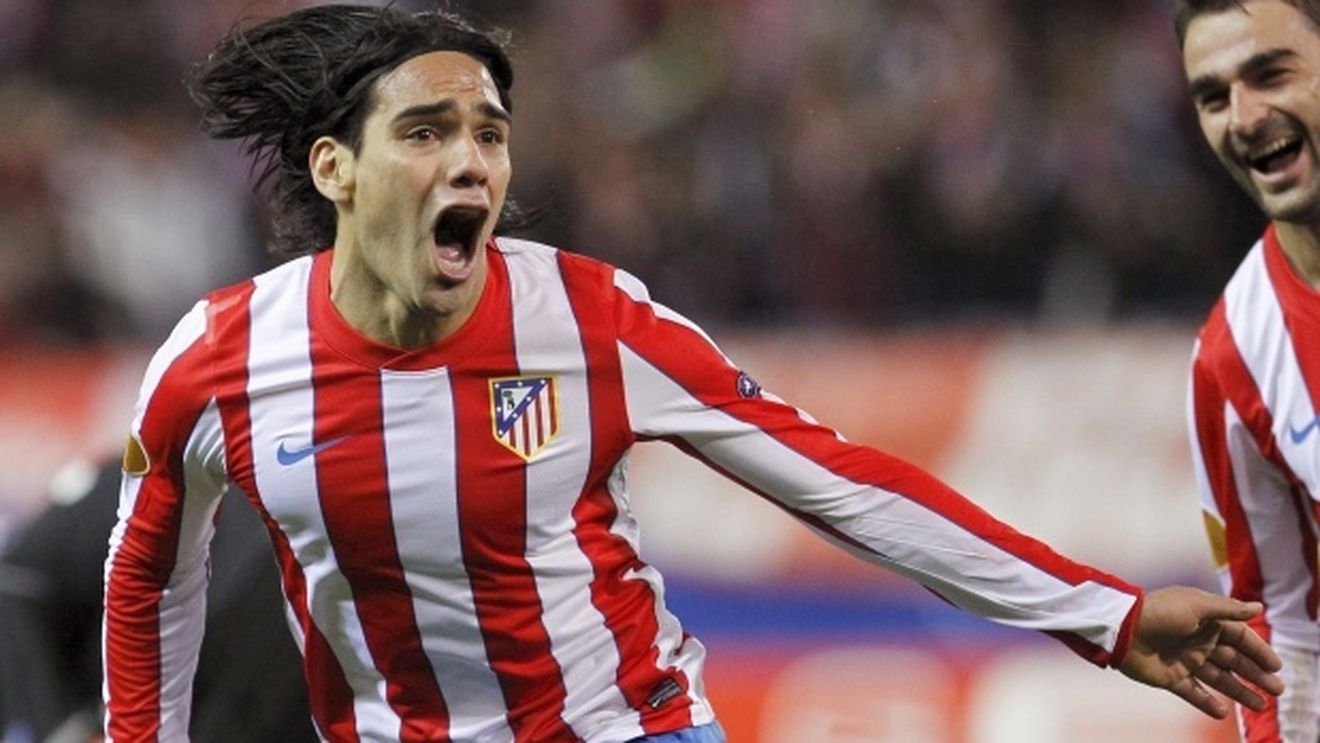 FABULOS Messi și Ronaldo vor fi șocați!** Rușii au uitat de Eto'o: Falcao poate fi noul nabab al fotbalului! Oferta care provoacă revolta la Atletico Madrid