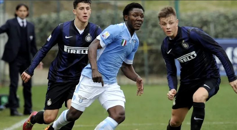 Tinerețe fără bătrânețe pentru un fotbalist de la Lazio. Povestea fascinantă a camerunezului de 17 ani care arată de 40 