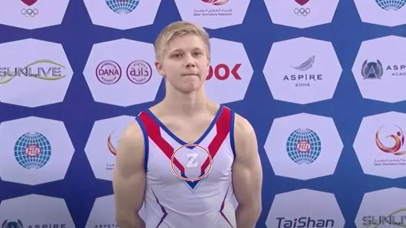 Decizia dură luată de FIG în privința gimnastului rus care a urcat pe podium cu însemnul tancurilor lui Vladimir Putin, pentru a-l sfida pe câștigătorul din Ucraina! Pentru ce va fi „judecat”