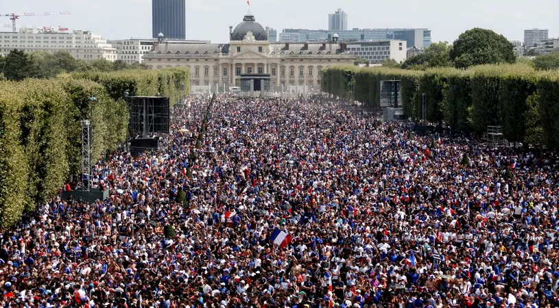 FOTO | Atmosferă incredibilă la Paris și Zagreb, înaintea finalei CM 2018