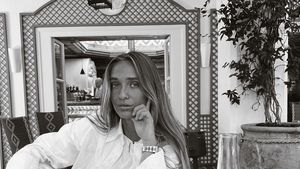 Iubita unui star de la Campionatul Mondial a făcut senzație în bikini! Cine este Katrine Friis, femeia care l-a cucerit pe jucătorul Barcelonei | GALERIE FOTO