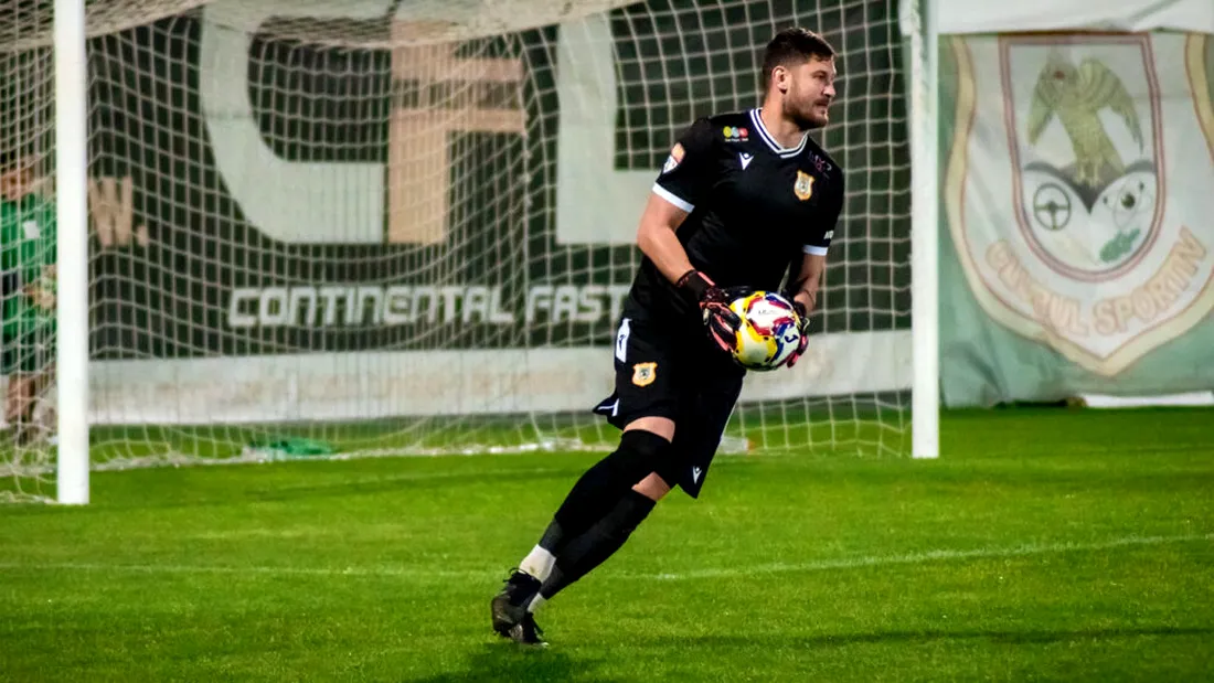 Flavius Croitoru, portarul care și-a luat țeapă de la FC Voluntari, a semnat cu Chindia. Târgoviștenii și-au anunțat și alte două noutăți