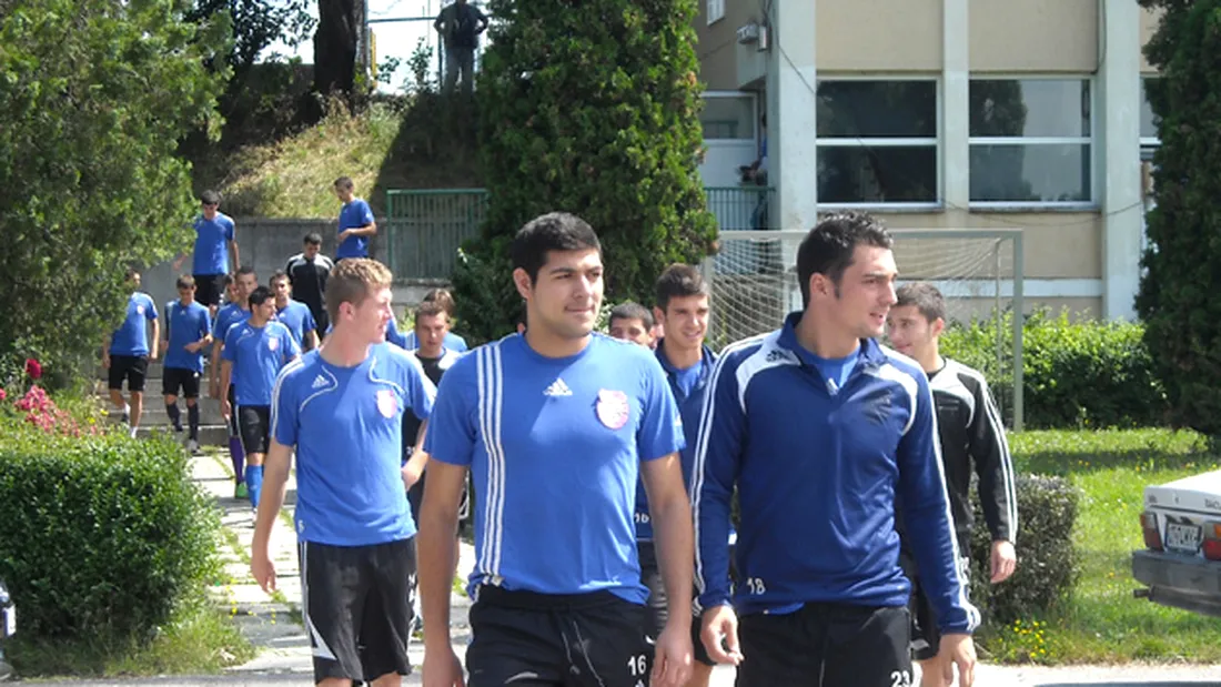 FC Argeș a câștigat greu** amicalul cu Școala de Fotbal Nicolae Dobrin