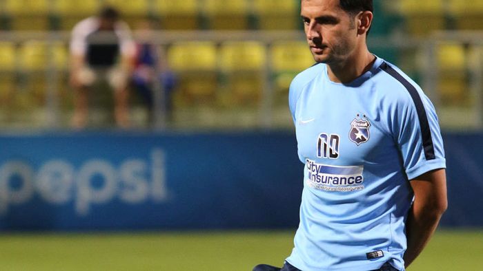 Dică ar putea avea un nou "magician" la antrenamente! Contractul este egal cu cel al lui Budescu, jucătorul va oferi astăzi un răspuns final