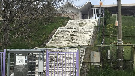 Un an de când s-a închis stadionul ”Dan Păltinișanu”! Nici măcar proiectul tehnic pentru demolare nu e gata și nu se știe când vor intra efectiv buldozerele pe arenă!