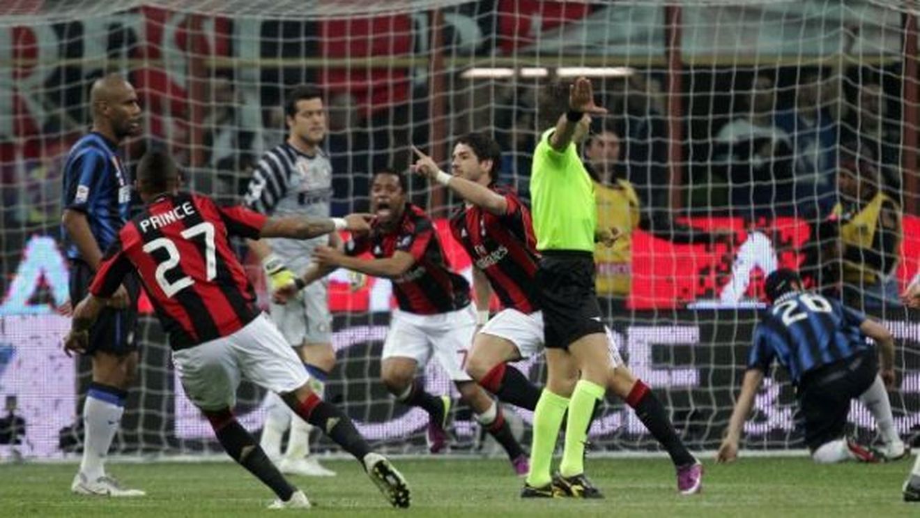 Chivu, acuzat că a contribuit la victoria Milanului!** "Eliminarea sa a fost un element-cheie al meciului cu AC Milan"