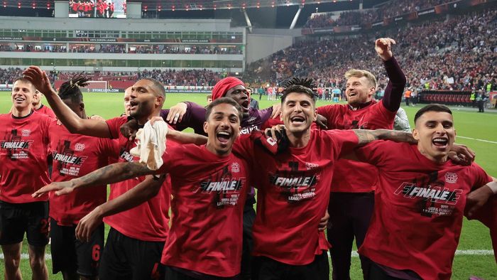 Două luni cum probabil nu s-au mai văzut niciodată în fotbal pentru un record fabulos! Nici cel mai bun regizor n-ar fi capabil de așa ceva: cum a revenit echipa momentului în Europa de nu mai puțin de șapte ori și a ajuns la 49 de meciuri fără eșec