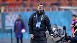 Avertisment pentru Toni Petrea după strategia greșită de la FCSB - Universitatea Craiova. „Vestiarul simte și e greu să te respecte!”