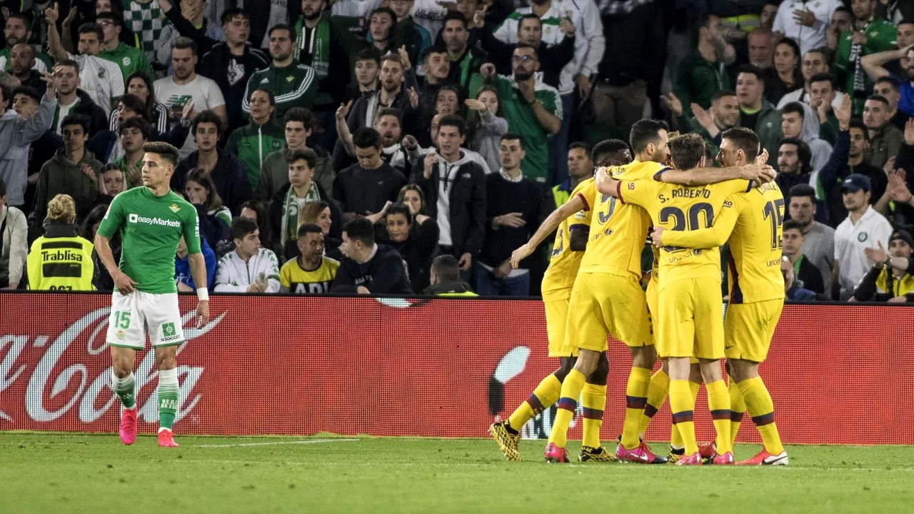 Leo Messi a făcut spectacol, iar Barcelona s-a apropiat de rivala Real Madrid după victoria cu Betis. Meci cu 5 goluri la Sevilla | VIDEO