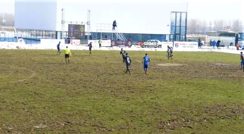 Fotbalul românesc pune în pericol sănătatea jucătorilor! Terenul de liga a patra pe care joacă o echipă din Liga 2: „Am văzut urme de tractor! Cum poți omologa așa ceva?” | EXCLUSIV