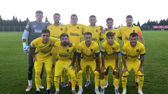 ACSM Reșița a disputat primele două amicale programate în Slovenia. Flavius Stoican a adus și un fundaș central